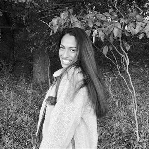 Meet your Posher, Ana